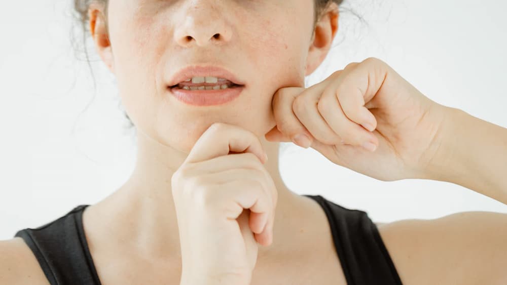 Facial Yoga nâng cơ mặt ngay tại nhà